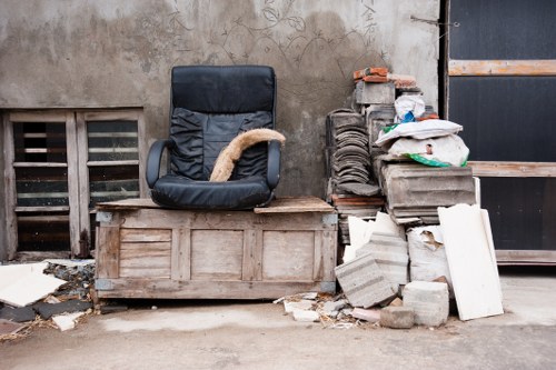Benefits of hiring garden clearance services